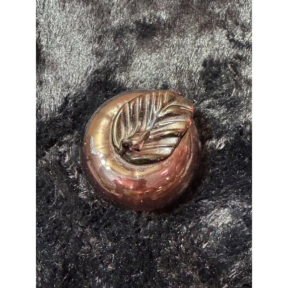 Vintage Italy Blown Glass Apple Paperweight With Leaf Design Purple - Picture 5 of 6